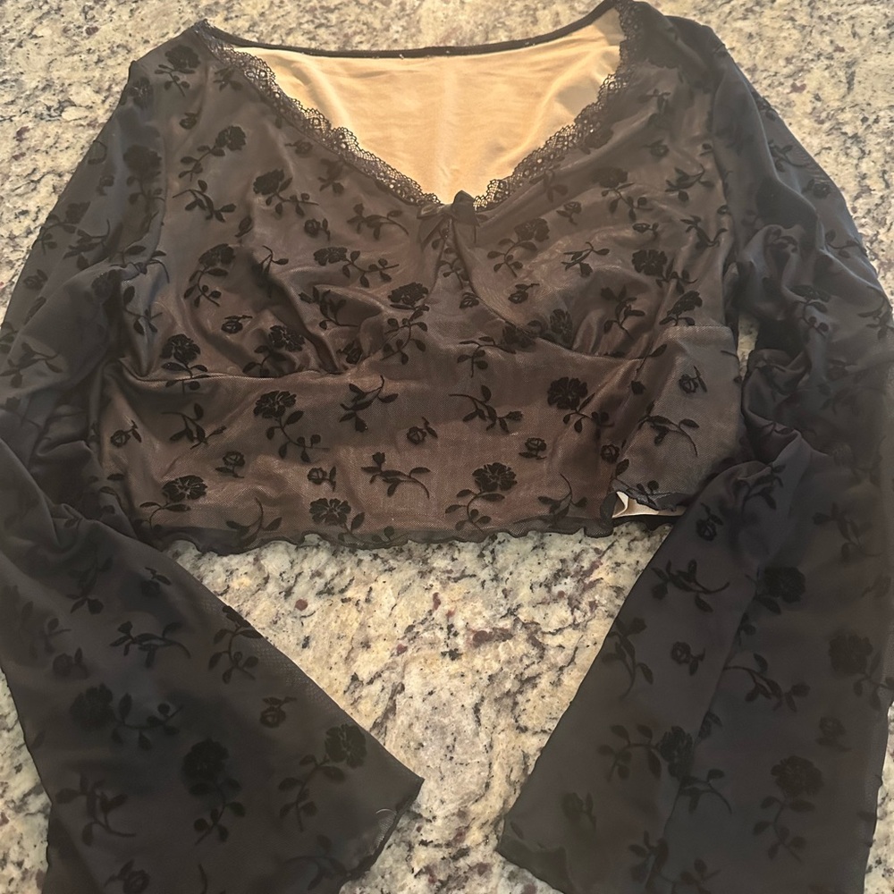 Black Floral Velvet Crop Top